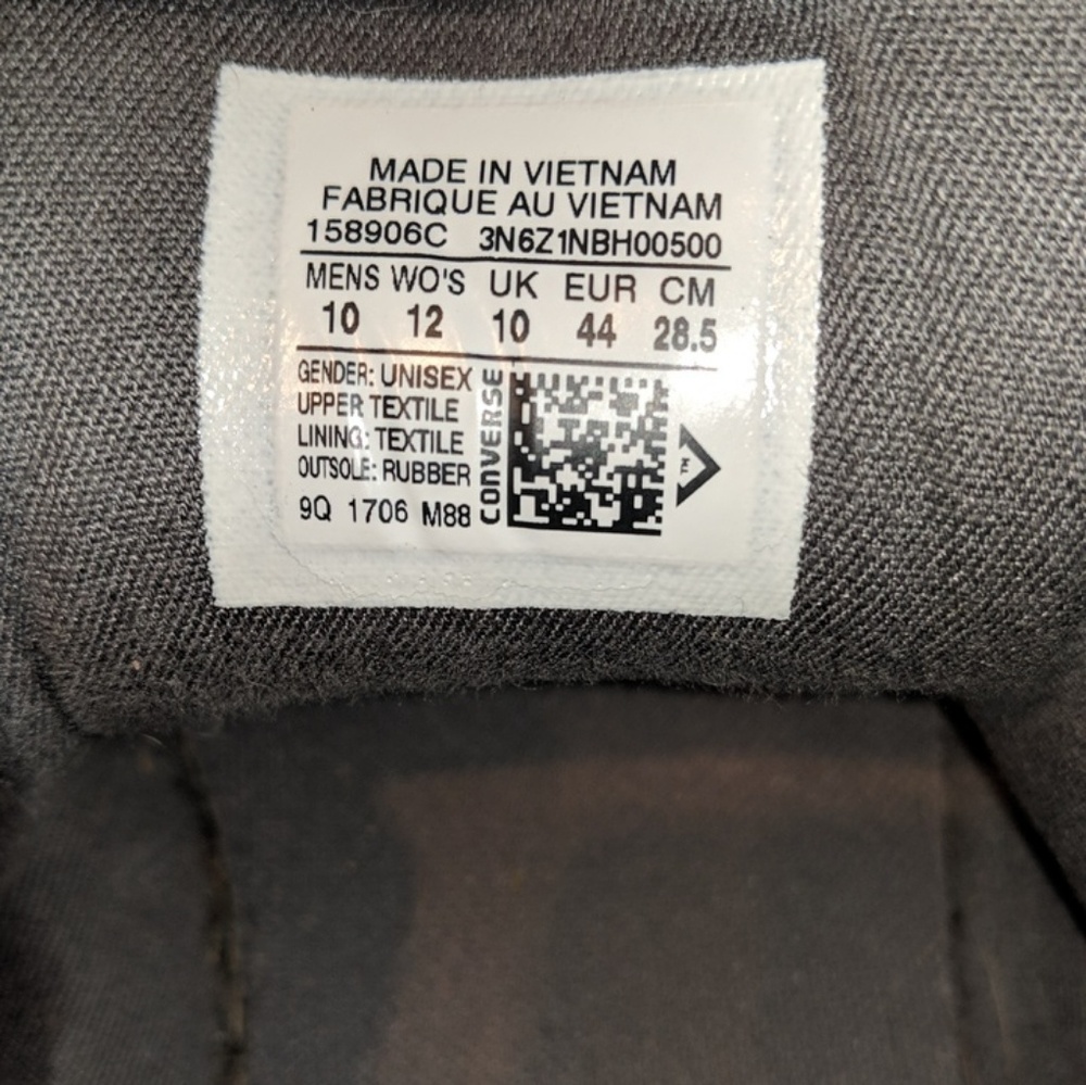 New Mens Converse size 10